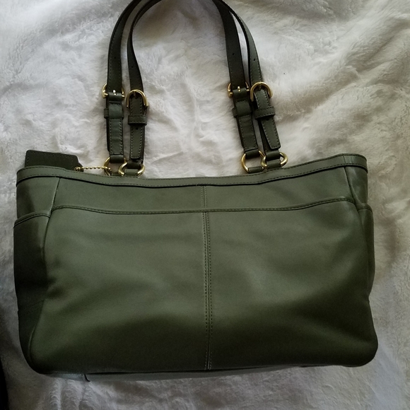 Coach leather handbag - Picture 2 of 9